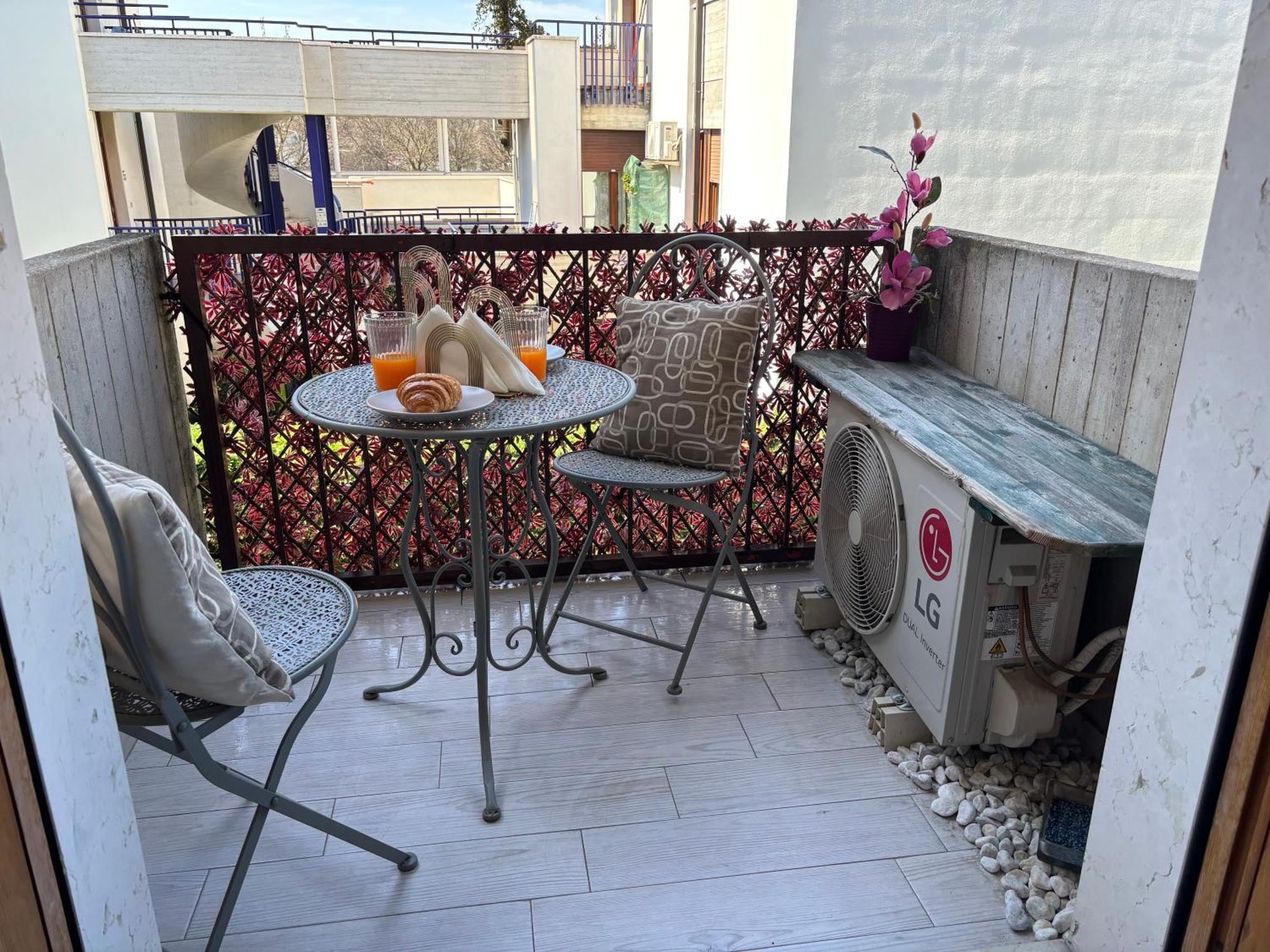 Studio Flat Policlinico G B Rossi Borgo Roma Verona Buitenkant foto